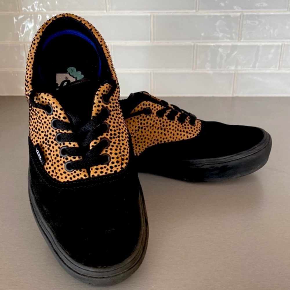 Van’s Comfy Cush Mini Cheetah Size 9.5 Womens, 8.0 Mens